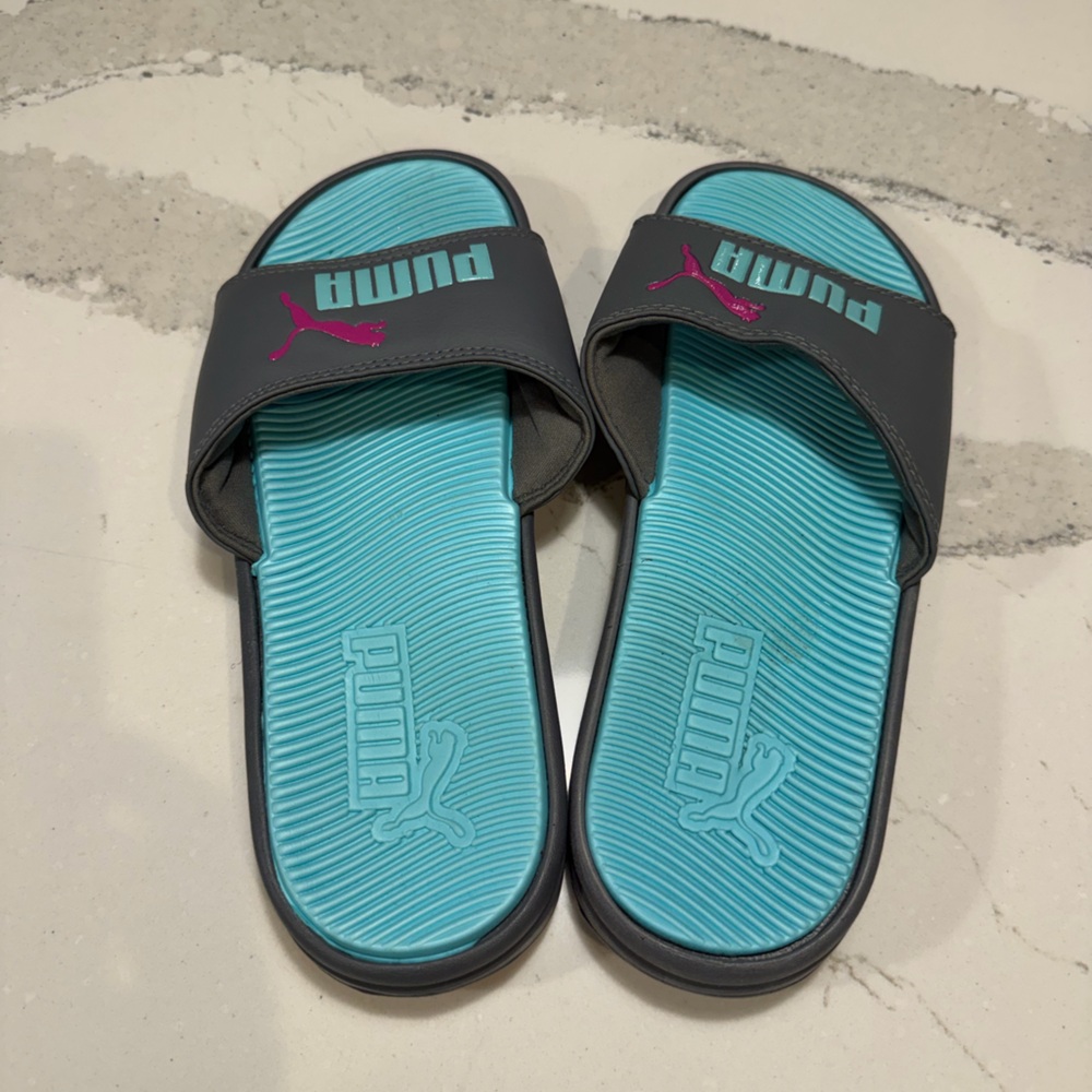 Puma gray and blue slides Size 7 - Picture 2 of 4